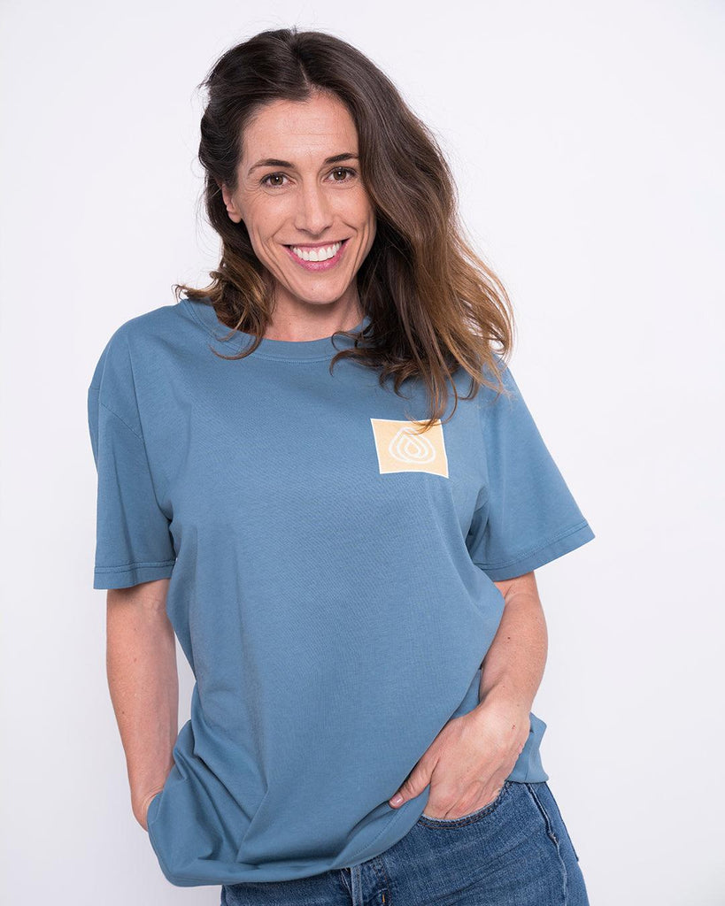 Camiseta Algodón Orgánico Retro Vibes Azul - Batera Brand